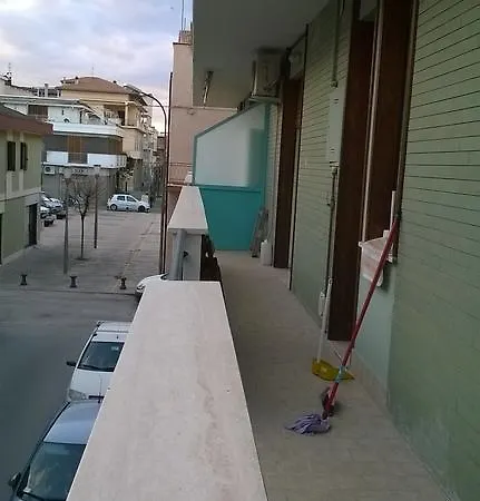 Roseto Degli Abruzzi Apartment *